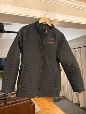 Milwaukee M12 Women’s Heated AXIS Jacket M great condition with battery and char